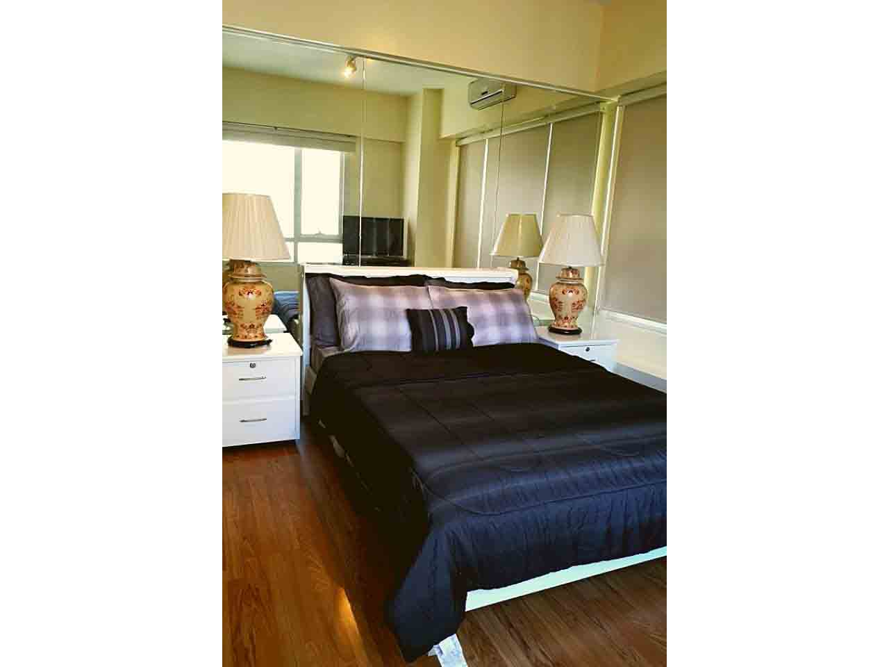 2BR Condo for Lease in The Columns at Legaspi Village, Makati