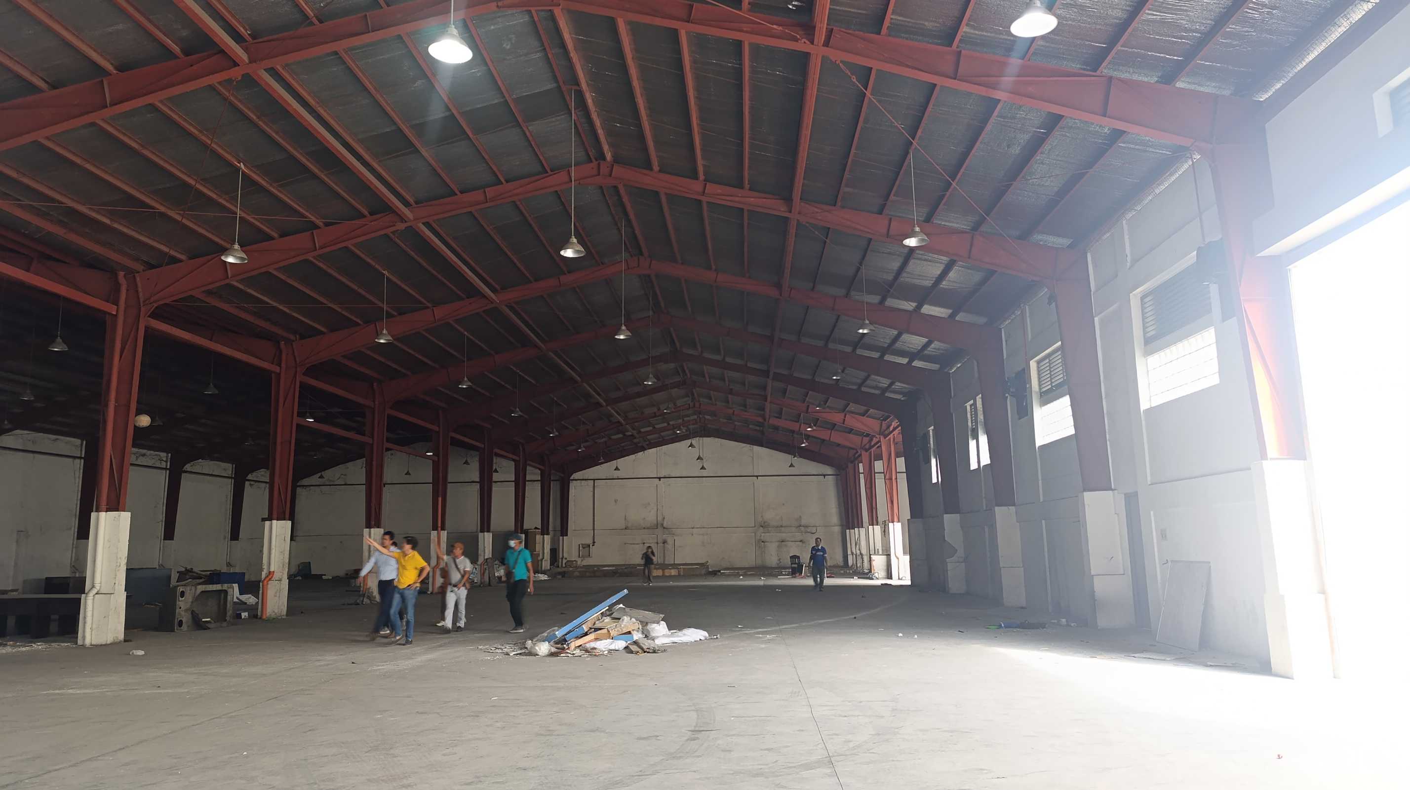 Warehouse for lease with 3-storey Office Building in Doneza, Valenzuela