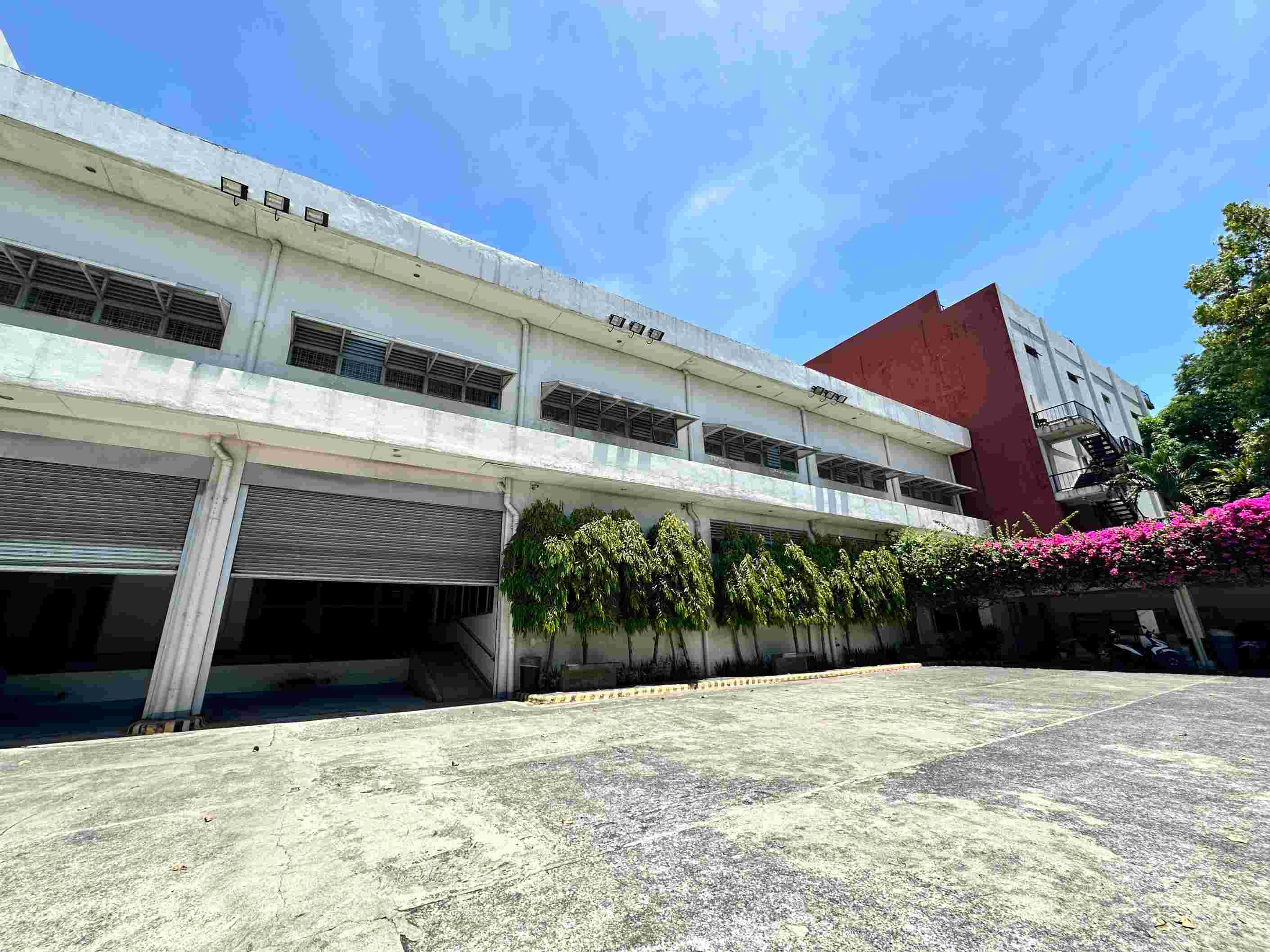 Office Warehouse for lease in West Service Road, Paranaque